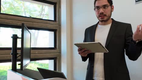 interactive university lecture with tablet data