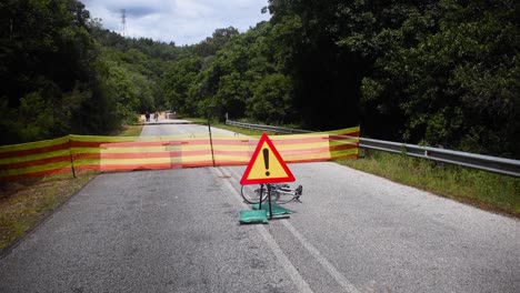 Precaución-Señal-De-Tráfico