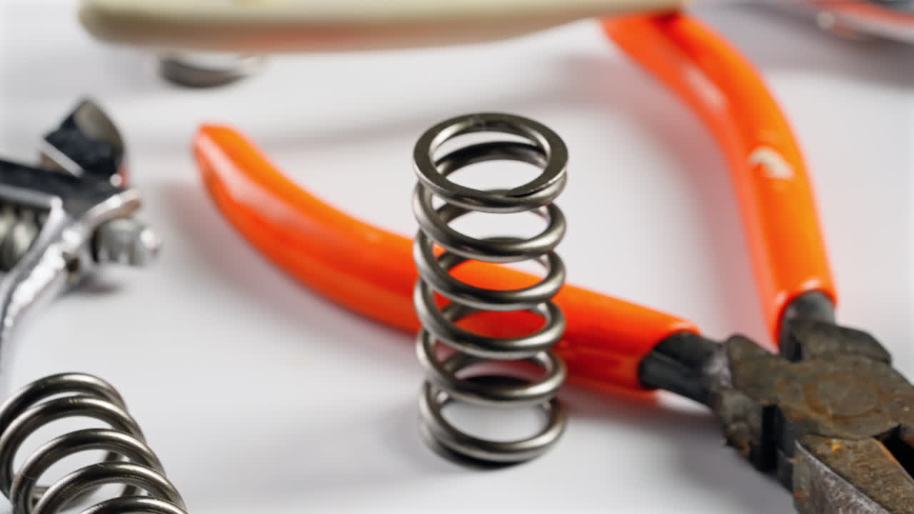 herramientas domésticas para la reparación, el mantenimiento y la decoración del hogar