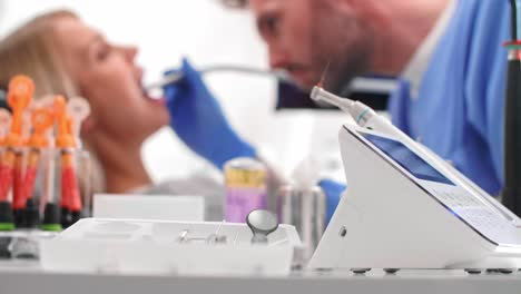 vista del equipo básico del dentista
