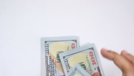 우리 100달러 지폐의 어리