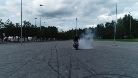 Stunt,-Fahrrad-Burnout-Rauchwolke