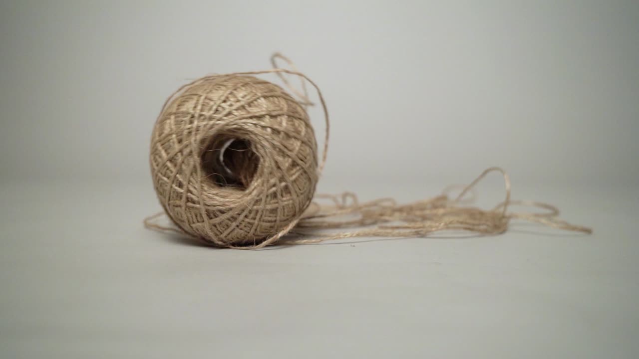 madeja de movimiento más suave con un fondo gris natural