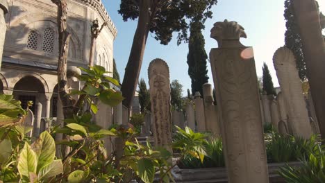 mausoleo de suleiman el magnífico en la mezquita de suleymaniye, estambul, turquía.