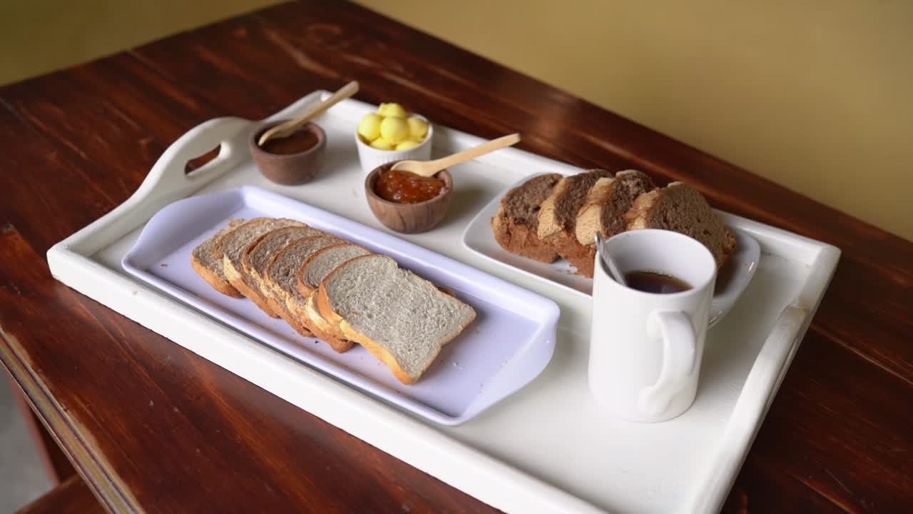 se sirve el desayuno.