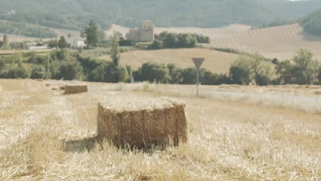 Static-shot-of-a-straw-bale-in-a