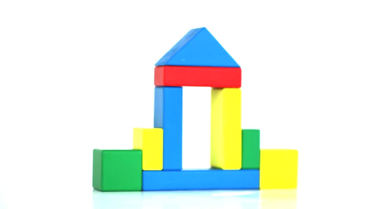 어린이 의 컬러 벽돌 의 건설