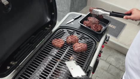 grilling steaks