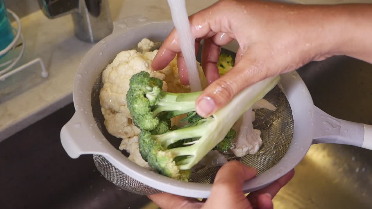 Washing Broccoli and Cauliflower
