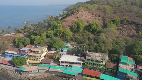 la playa de hapora de adelante hacia atrás en goa, india.