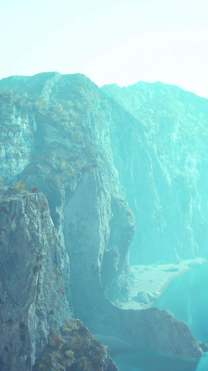 majestuosos acantilados junto al mar