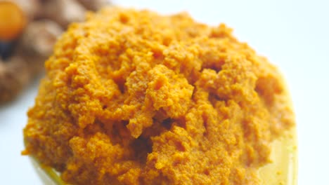 turmeric powder closeup