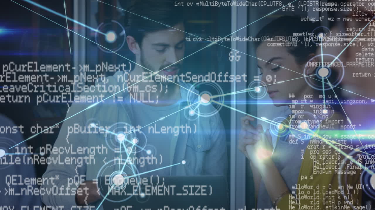 사무실에서 사업가 그룹에 대한 금융 데이터 처리의 활성화