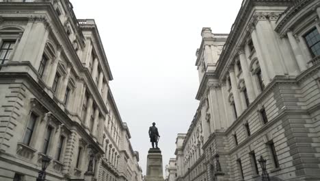 monument and buildings in london