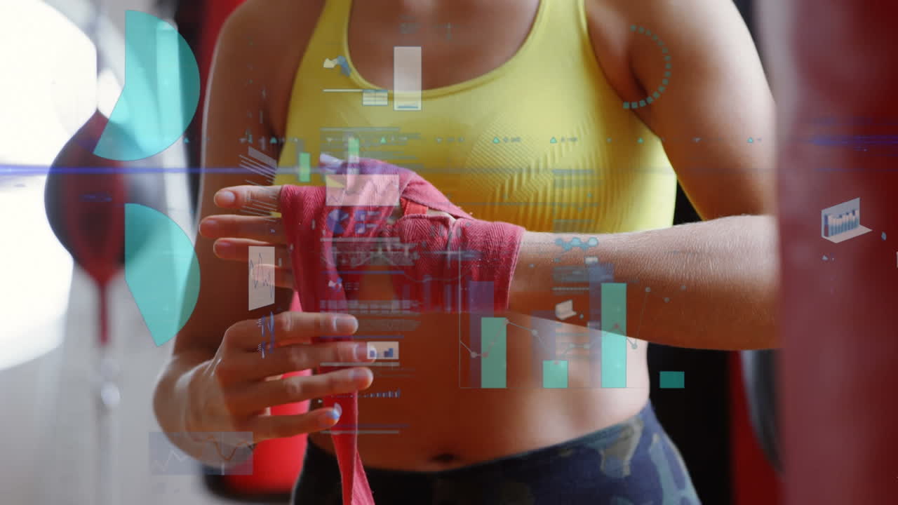 animación del procesamiento de datos sobre una mujer caucásica en el gimnasio