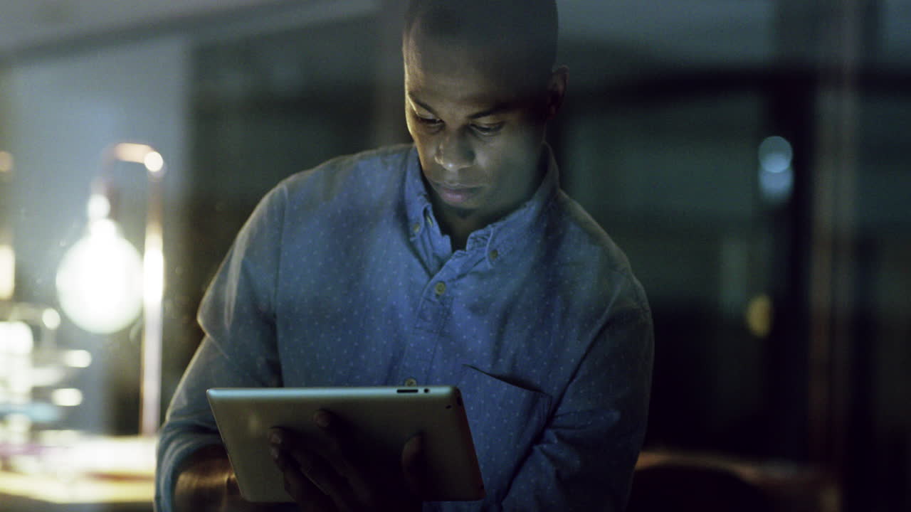 The internet helps him beat his deadlines