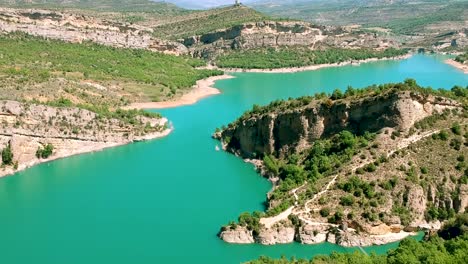 Schöne-Berglinien-Entlang-Des-Berges-Katalonien-Spanien