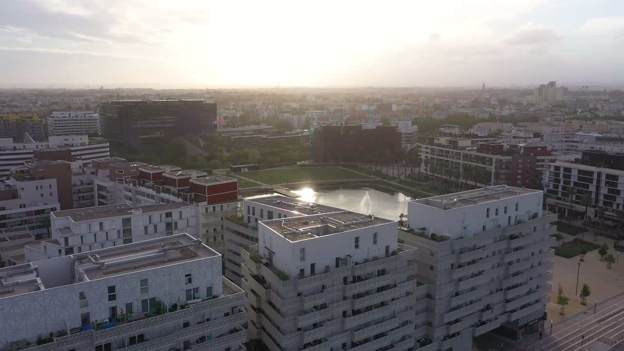 Casas da cidade telhados edifício residencial Montpellier Port Marianne Lez
