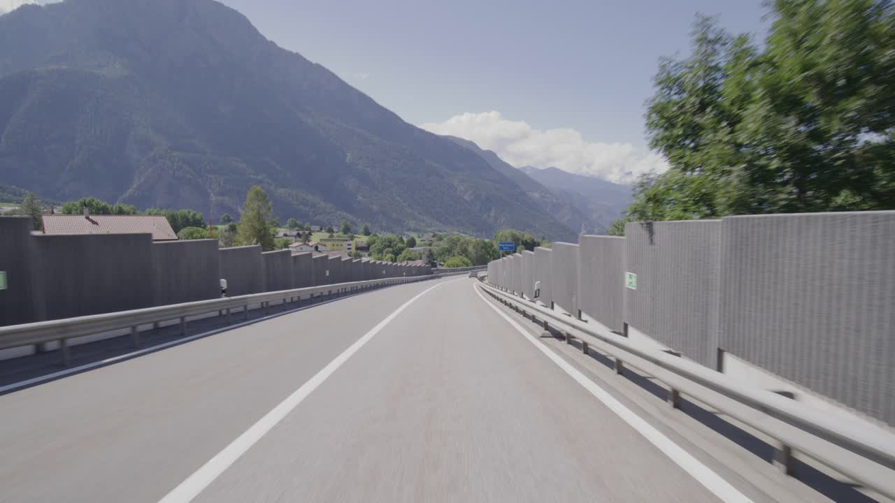 스위스 심플론 패스에서 운전하기