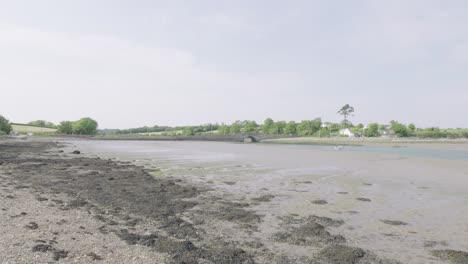 Tides-low-sea-in-Irland,-Fethard-On-Sea,-Wexford,-Saltmills