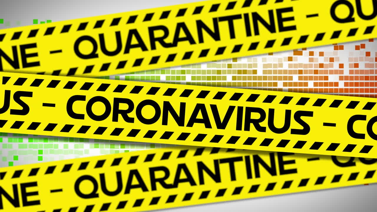Animazione di testo di avviso quarantena coronavirus su nastro di segnalazione giallo, su pixel colorati in movimento.