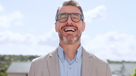 rostro de hombre de negocios con sonrisa