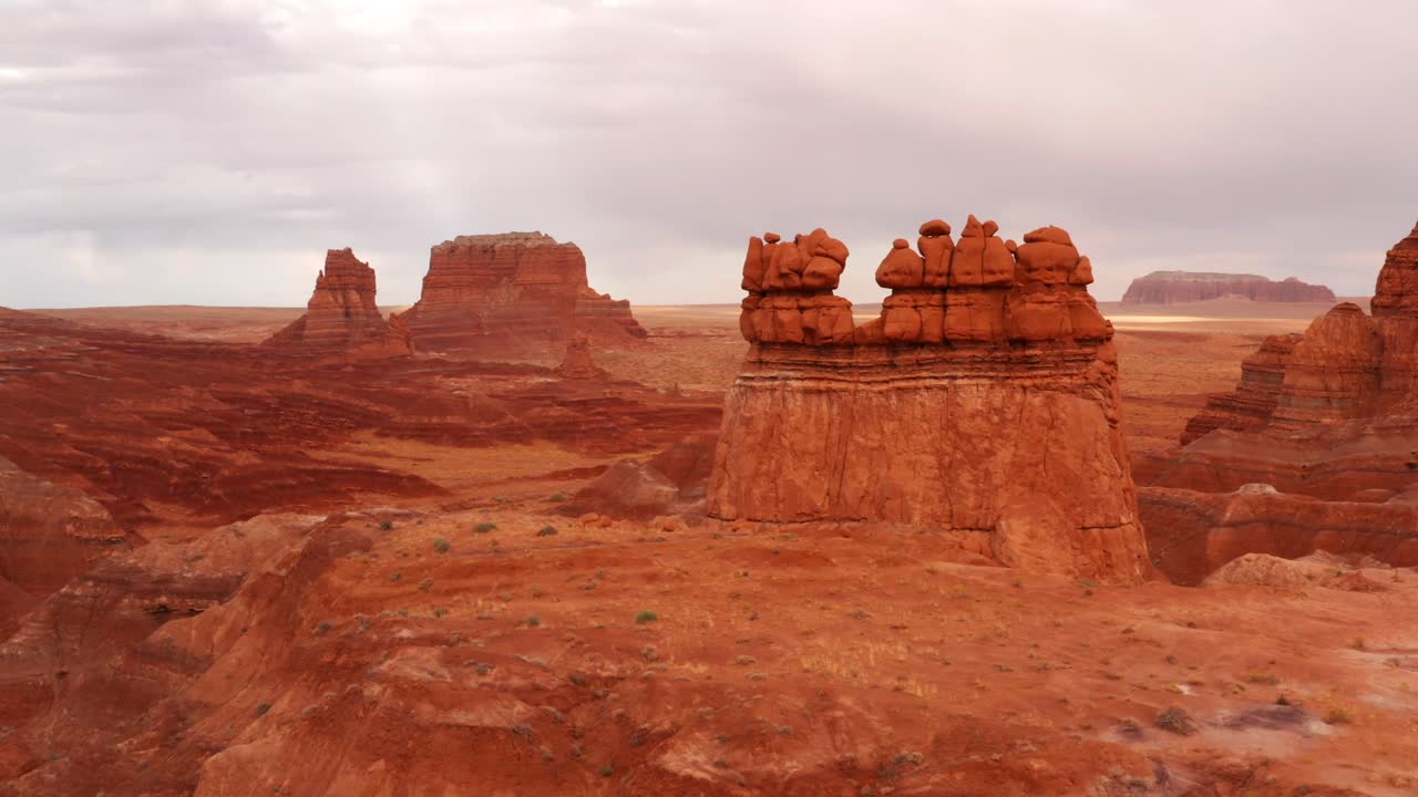 utah goblin valley desierto drone disparó paralaje