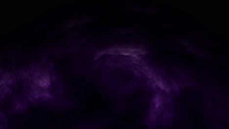 cielo dramático con nubes púrpuras oscuras retorcidas