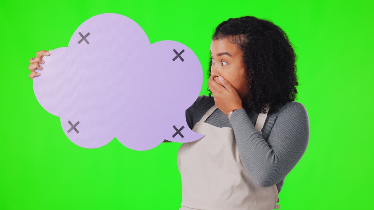 Speech bubble, cashier woman and green screen