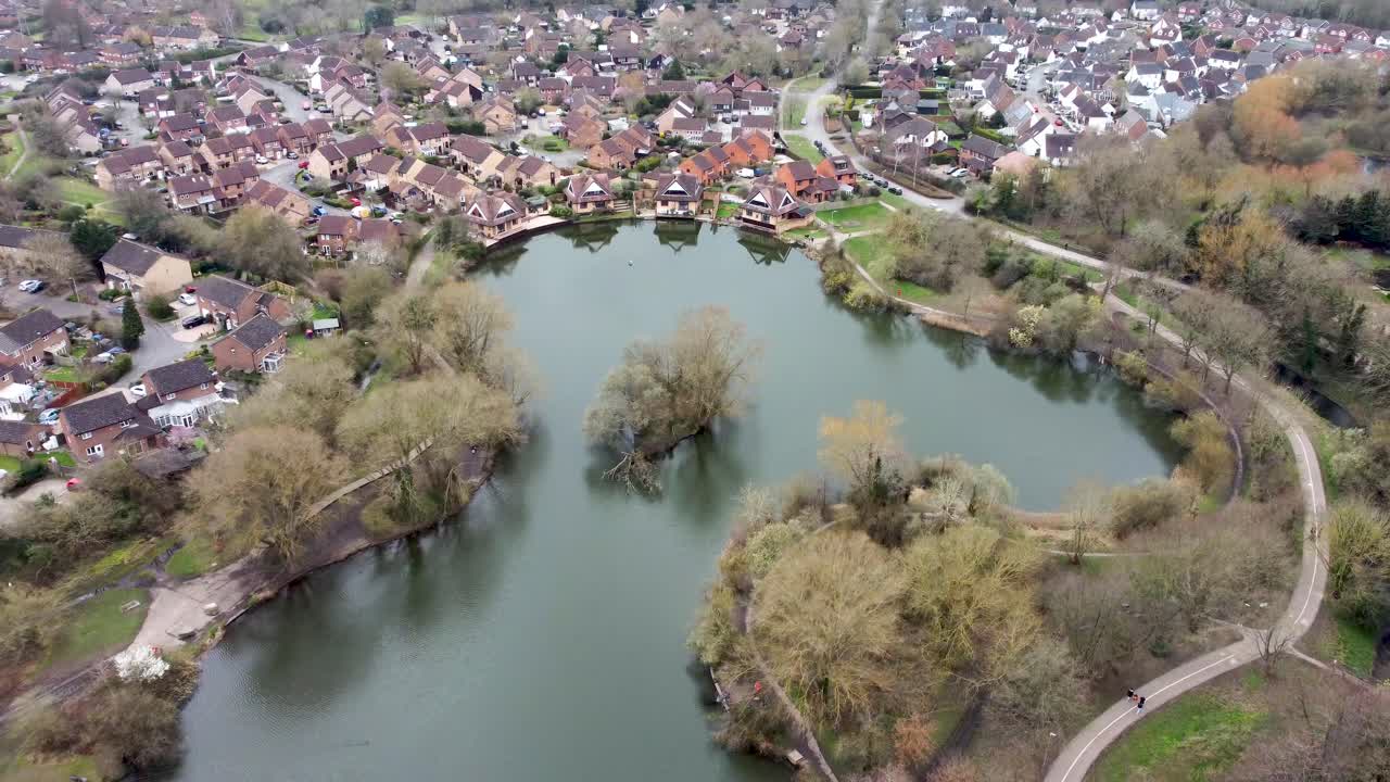 un dron disparó sobre el lago singleton mirando hacia la ciudad