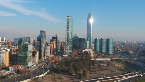 Vista-Aérea-Del-Costanera-Center-De-Santiago-De-Chile-Desde-Un-Dron