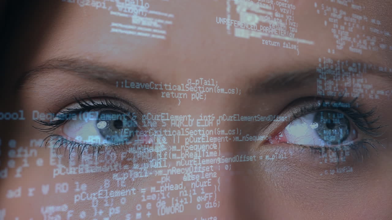 mujeres mirando el desplazamiento de datos digitales