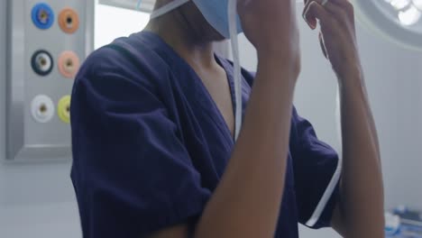 profesional médico que trabaja en un hospital