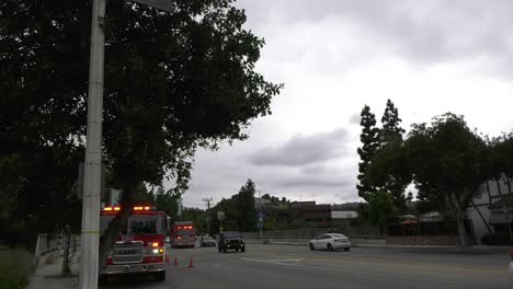 Lafd-Feuerwehrleute-Arbeiten-Vor-Ort