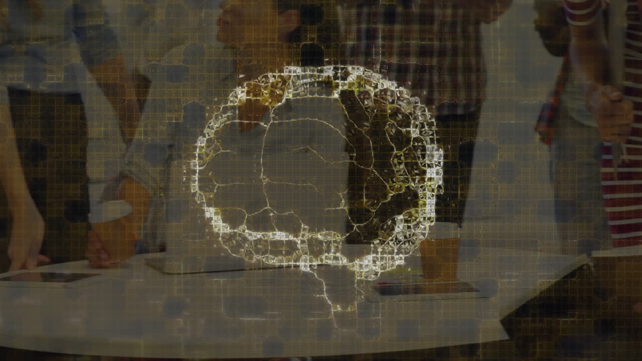 animación del cerebro humano y conexiones sobre personas de negocios en la oficina