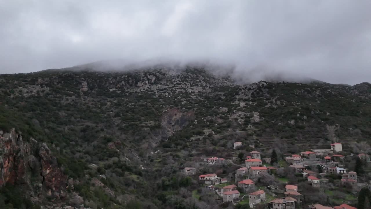Stemnitsa, Arcadia – Storico villaggio di montagna in Grecia