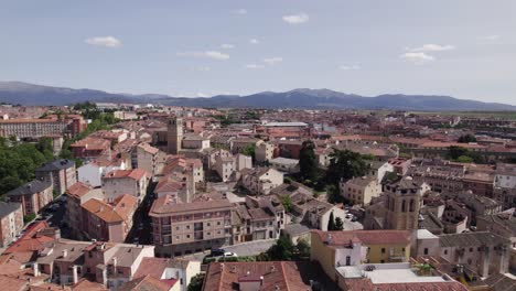 la famosa ciudad medieval de segovia, españa