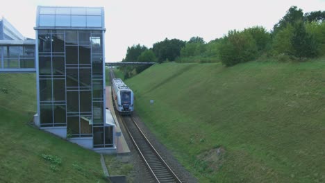 Estación-De-Tren-Del-Aeropuerto-De-Vilnius,-Lituania