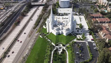 Aerial-of-white-San-Diego-California-Temple,-LDS-Church-near-La-Jolla,-religion