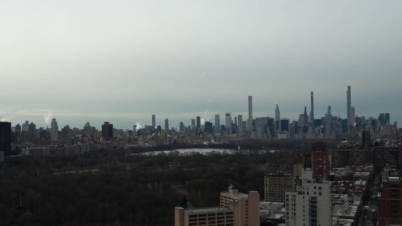 흐린 아침에 뉴욕 센트럴 파크의 높은 각도, 공중 전망