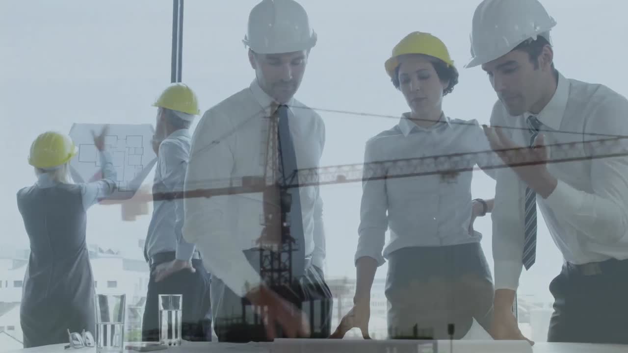 animación de diversos empresarios en el sitio de construcción