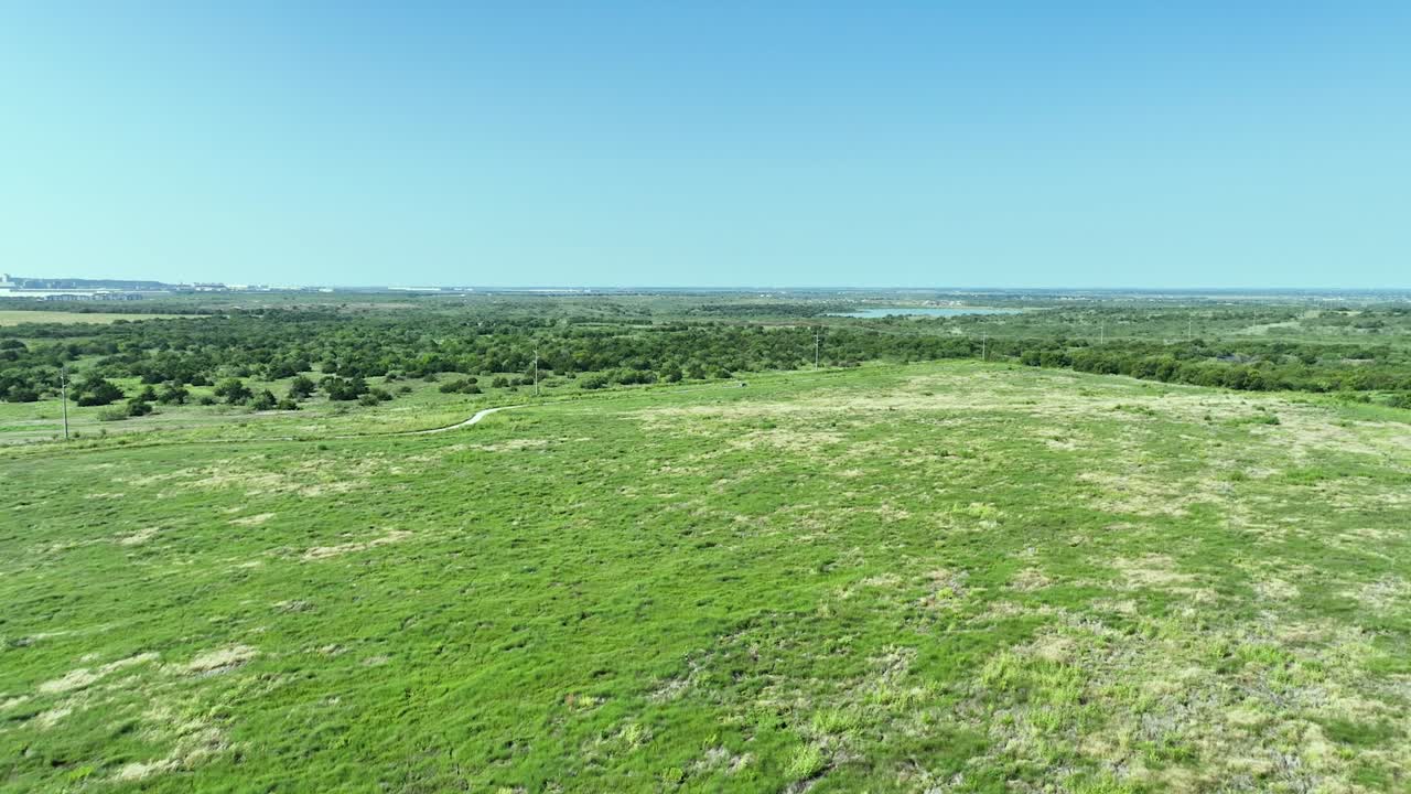 미들로티안의 빈 을 날아다니며