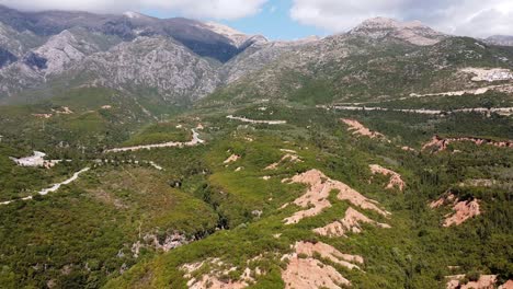 Berglandschaft-Und-Küstenstraße-In-Der-Gjipe-Schlucht,-Albanien---Antenne