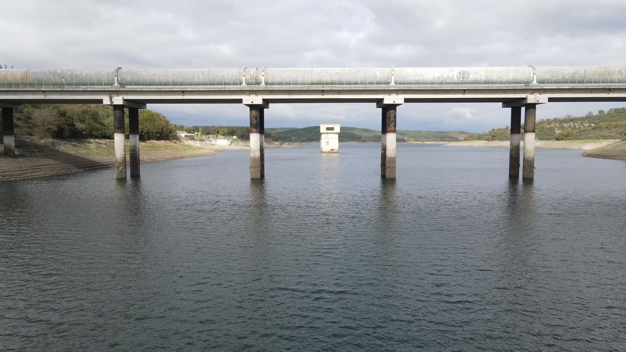 사격 댐 수로 물 공중 무인 항공기