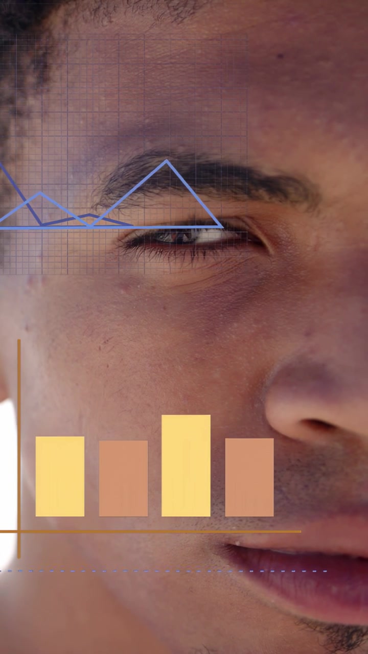 Vídeo vertical: Luz solar fazendo o homem piscar e apertar os olhos enquanto sobreposições de dados se animam sobre o rosto.