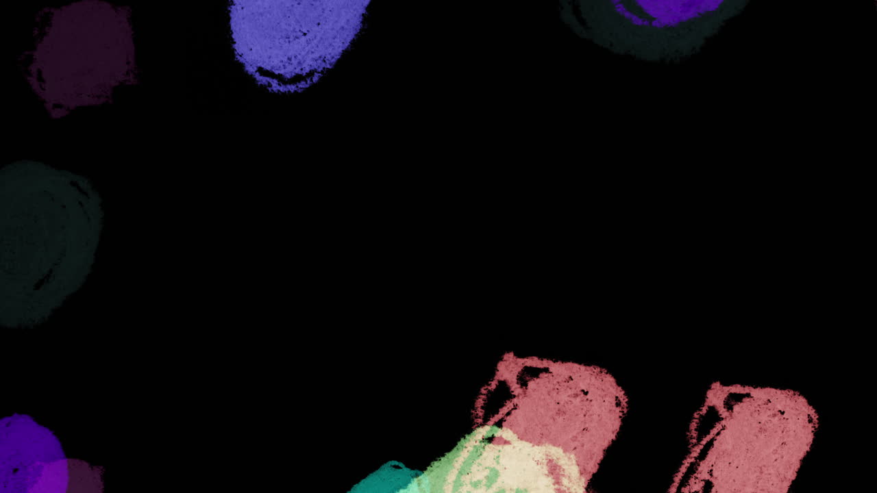 Disegni fatti a mano con colori diversi.
