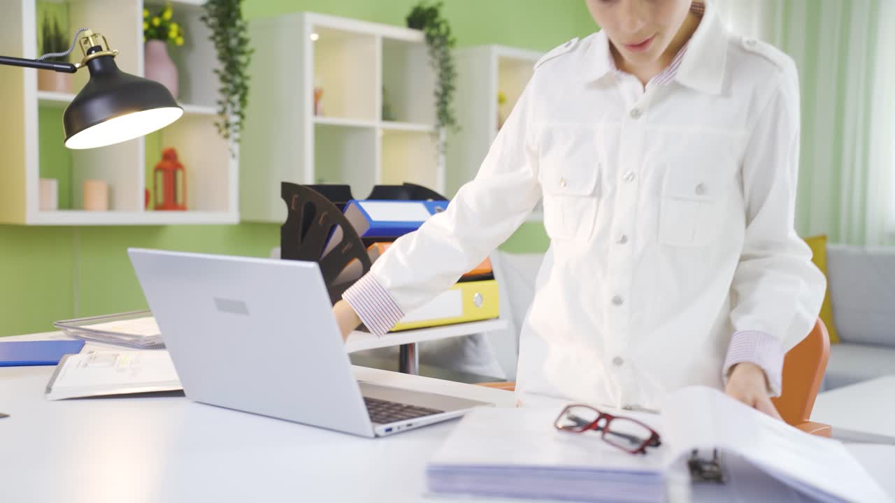 아버지처럼 사업가가 되고 싶은 소년입니다.