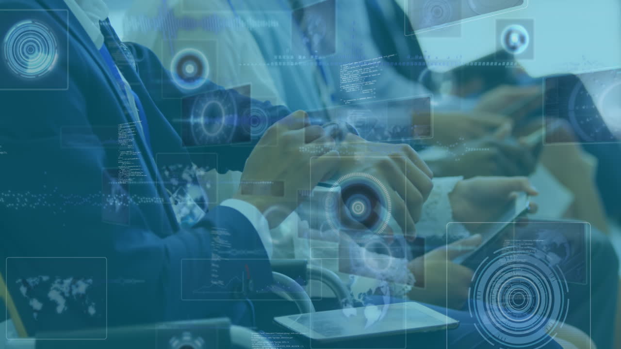 스코프의 애니메이션 스캔 및 데이터 처리 스크린에서 사업가 스마트 시계를 확인