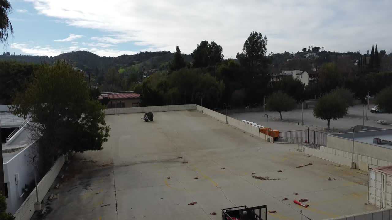 estacionamiento en el corredor urbano de la ciudad