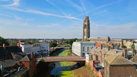 Explore-Boston,-Lincolnshire,-Una-Histórica-Ciudad-Comercial-Del-Reino-Unido,-La-Ciudad-Natal-De-Los-Padres-Peregrinos.